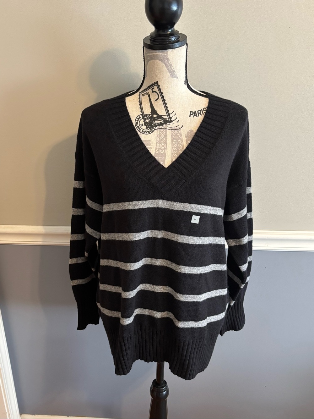 🍁SALE🍁Women’s Loft Black V-Neck Stripe Sweater